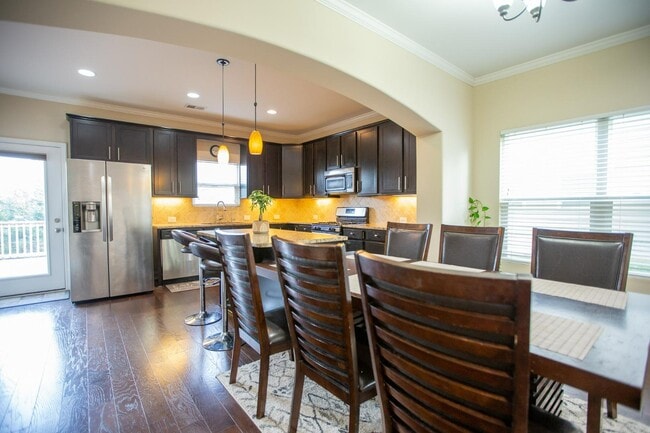 Building Photo - 336 Dunnwood Loop