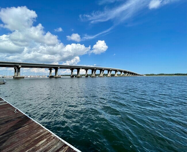 Building Photo - 1231 Ladys Island Dr