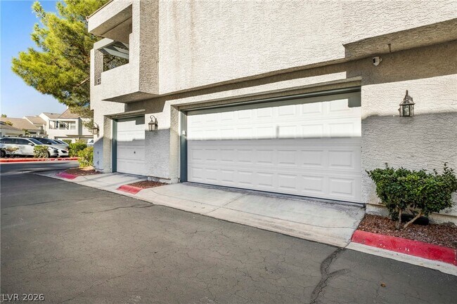 Building Photo - 2748 Lodestone Dr