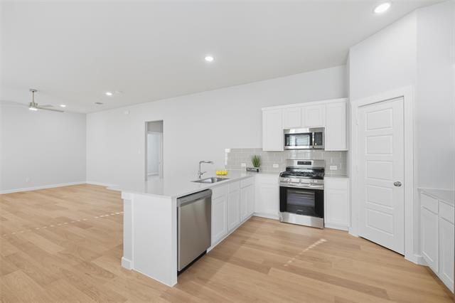 Building Photo - 908 Pne Bch Dr