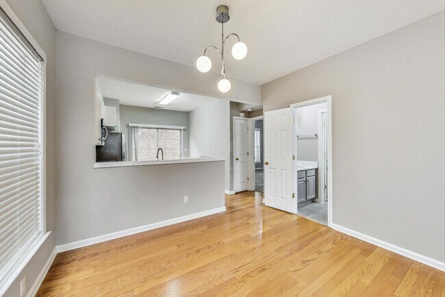 Building Photo - Single-family home in Kennesaw, GA near KSU, Town Center and Woodstock.