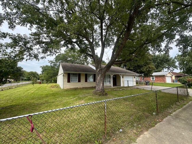 Building Photo - 4446 Aristocrat Ln