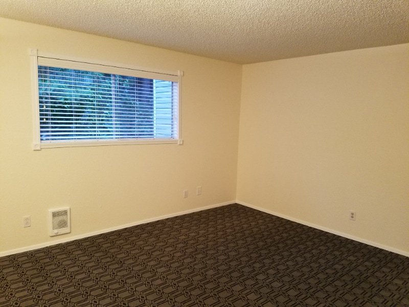 Building Photo - 14527 NE 40th St