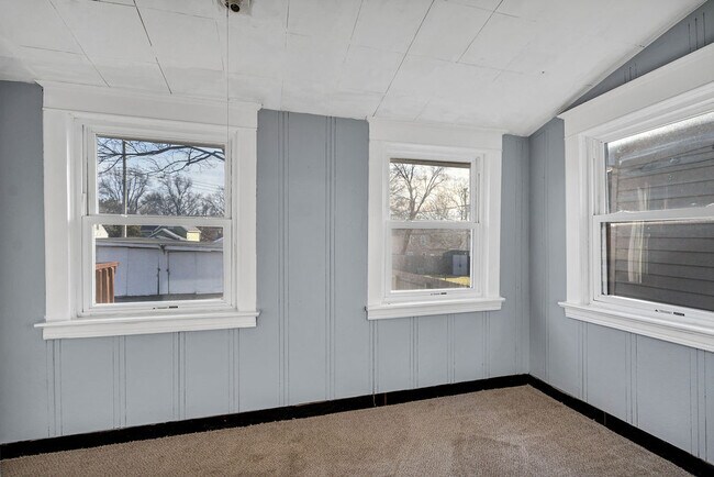 Building Photo - 7070 Winona Ave