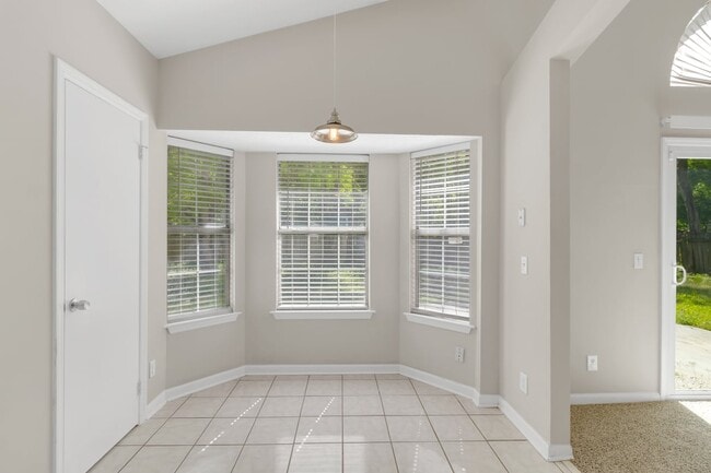Building Photo - 710 Osprey Dr