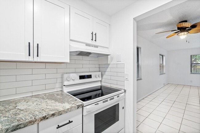 Building Photo - 626 N Federal Hwy