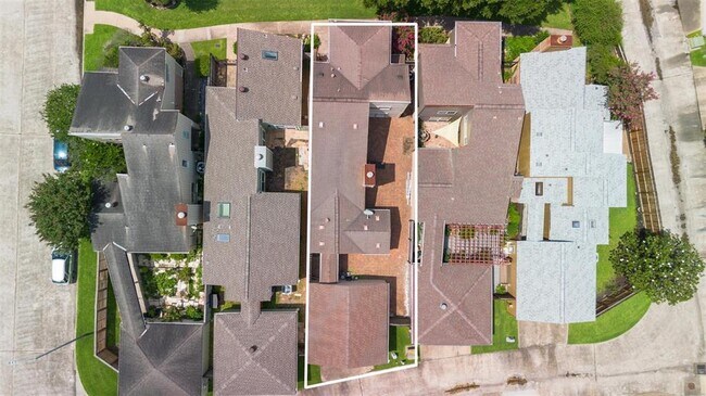 Building Photo - 2013 Trixie Ln