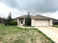 Building Photo - 2010 Shadow Ridge Rd