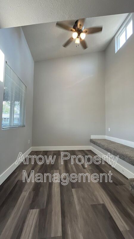 Building Photo - 877 N 26th St