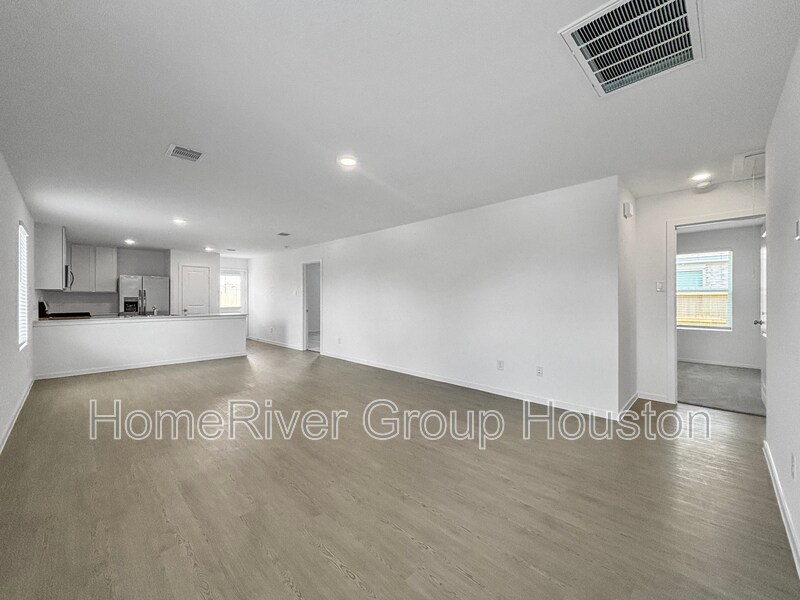 Building Photo - 6022 Standpiper Lp