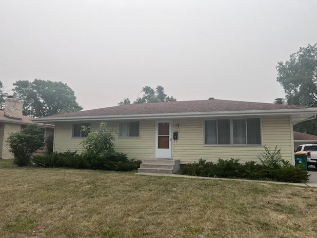 Primary Photo - 3025 65th Ave N