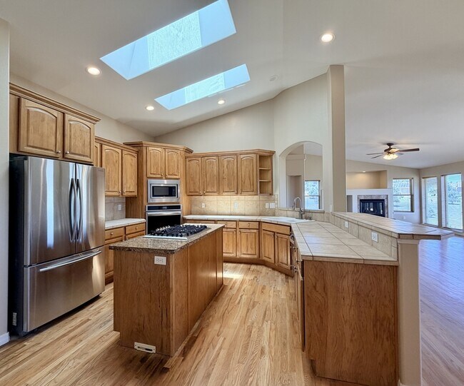 Building Photo - 18515 Peaceful Pines