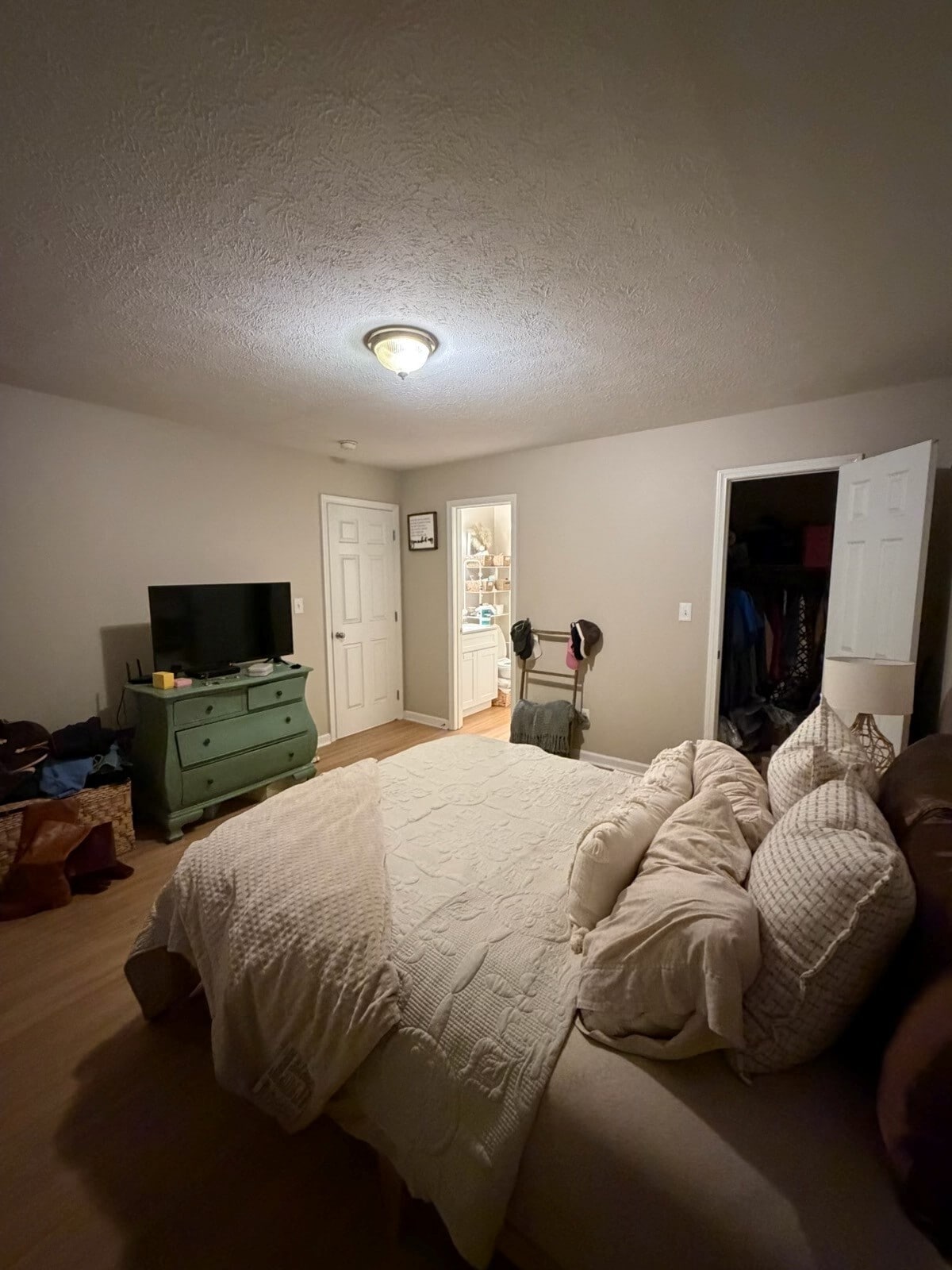 Building Photo - 122 Fuller Rd