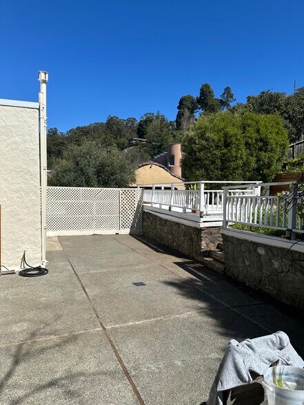 Building Photo - 44 Mission Ave