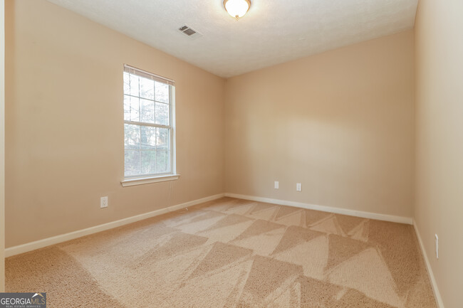 Building Photo - 10631 Cherry Cove