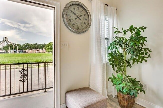 Building Photo - 2102 Philip St