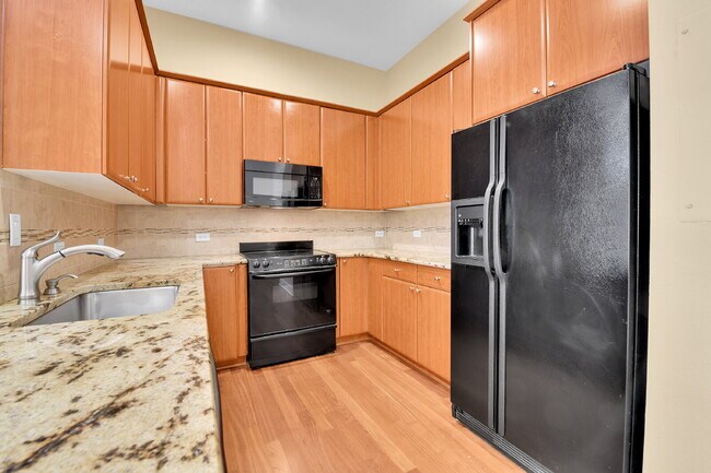 Building Photo - $1,900.00, 1 bed, 1 bath, located in Denve...