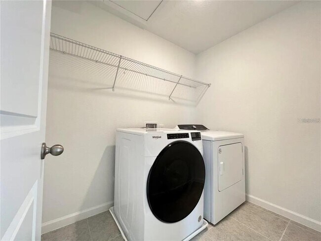 Building Photo - 2217 Crossbow St