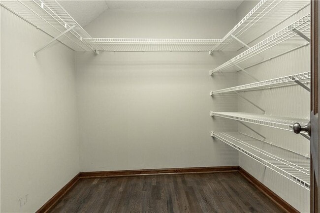 Building Photo - 1365 Timberland Dr