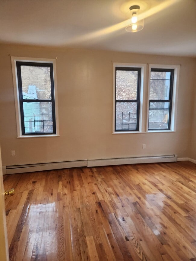 Building Photo - 3552 Willett Ave