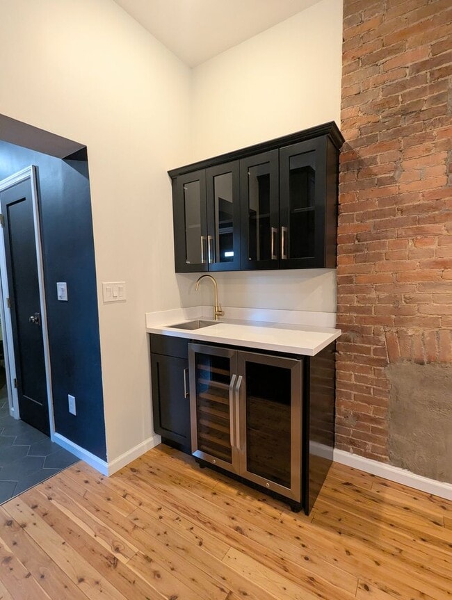 Building Photo - Modern 2 Bedroom 1.5 Bathroom Home (Lawrenceville)