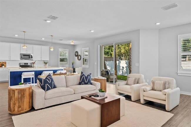 Building Photo - 5834 S MacDill Ave