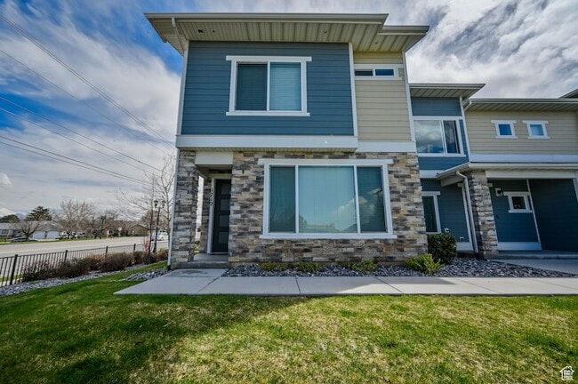 Building Photo - 1712 Naxos Ln