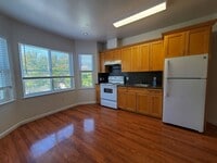 Building Photo - 805 Rutland-