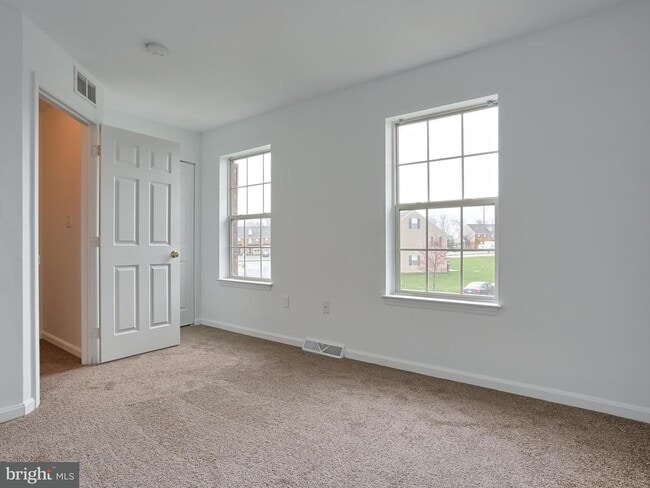 Building Photo - 64 Tia Circle