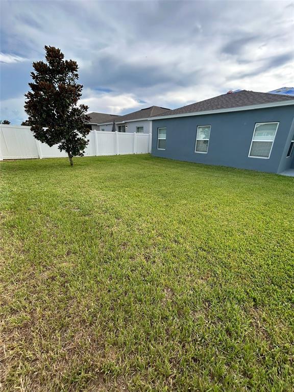 Building Photo - 573 Disa Dr