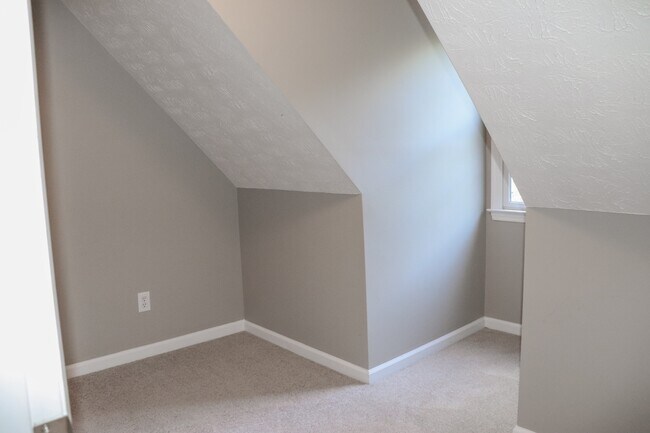 Building Photo - 38 White Heron Ct