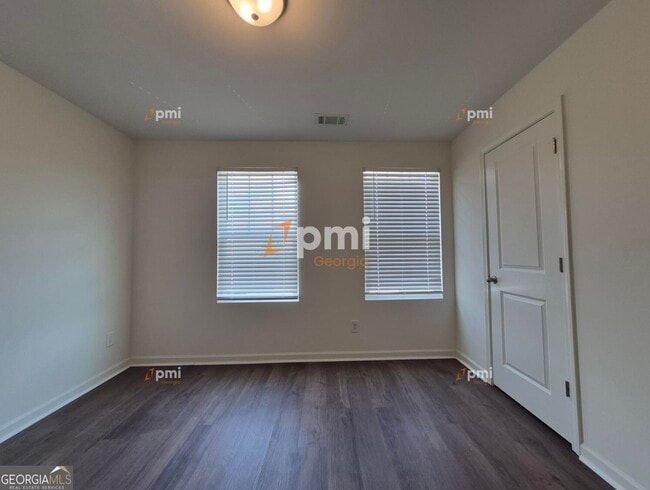 Building Photo - 1081 Cold Water Dr