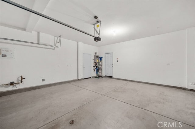 Building Photo - 28443 Sunflower St