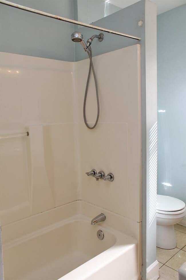 Building Photo - 4728 SE 92nd Ave