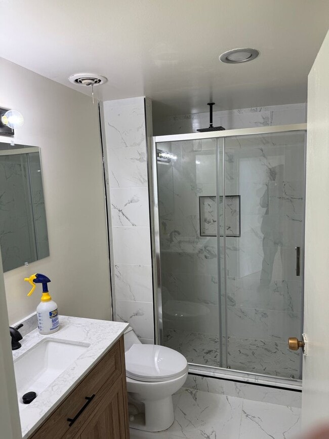 Building Photo - Beautiful Condo in Gaithersburg, MD