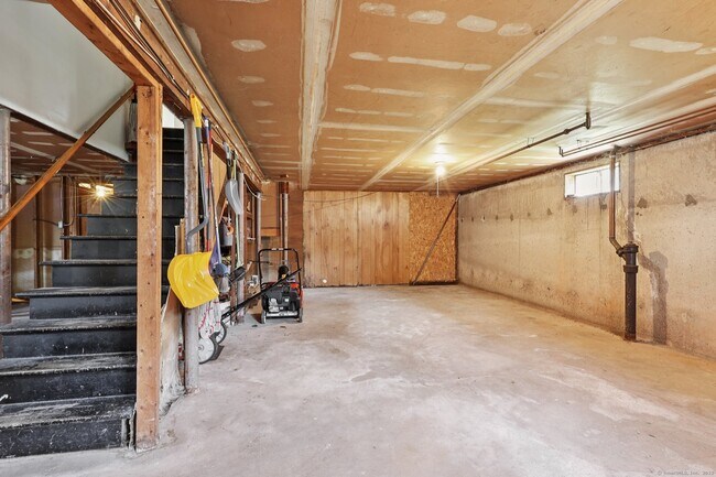 Building Photo - 37 Cumberland Rd