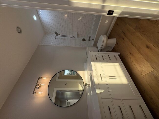 Building Photo - 140 Birch Crk Ln