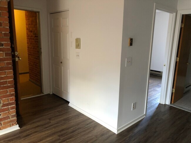 Entrance - 18 Townley St