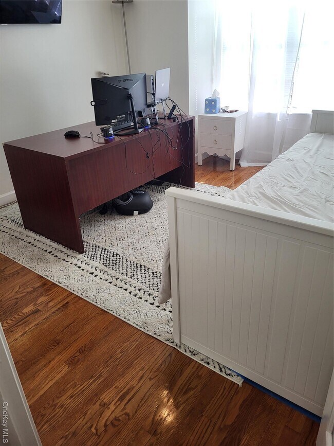 Building Photo - 79 Winchester Ave