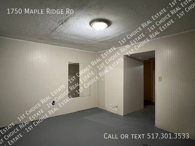 Building Photo - 1750 Maple Ridge Rd