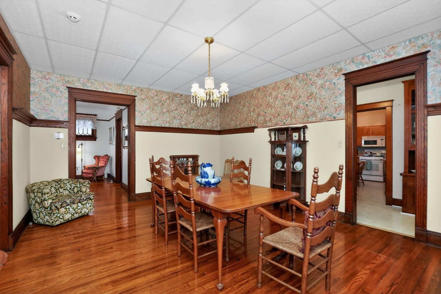 Building Photo - 420 N Gilbert St