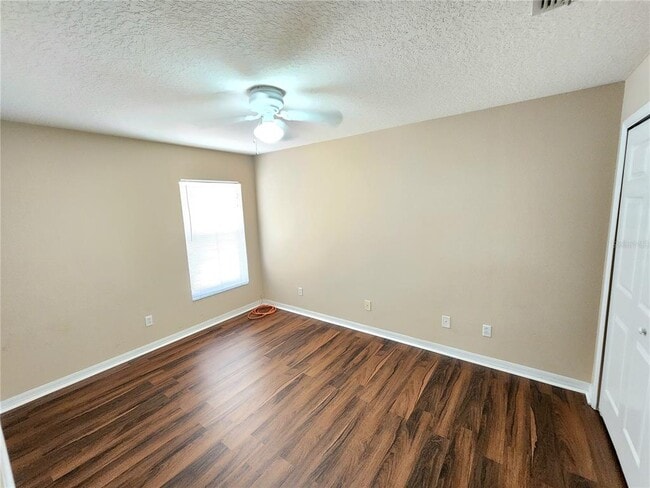 Building Photo - 322 Summer Sails Dr