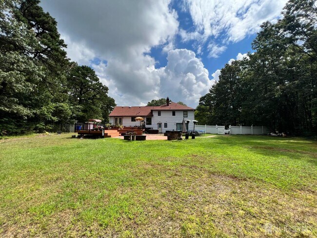 Building Photo - 200 Old Forge Rd