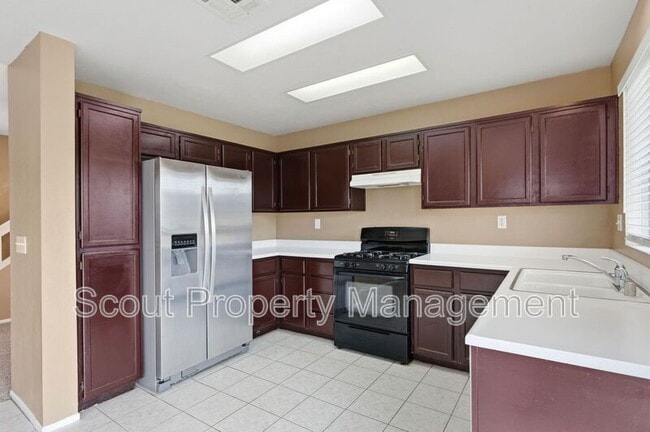Building Photo - 45356 Escalante Ct