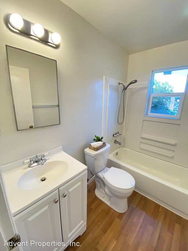 Building Photo - 3 br, 2 bath House - 24517 Townsend Ave.