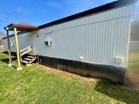 Building Photo - Two Bedroom One Bath Manufactured Home in Huntington