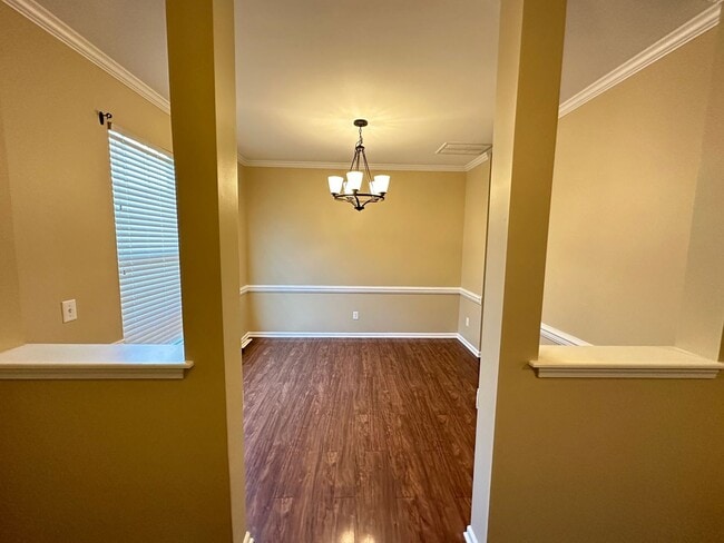 Building Photo - 1203 Castle Pines Dr