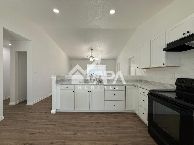 Building Photo - 5535 Indian Desert St