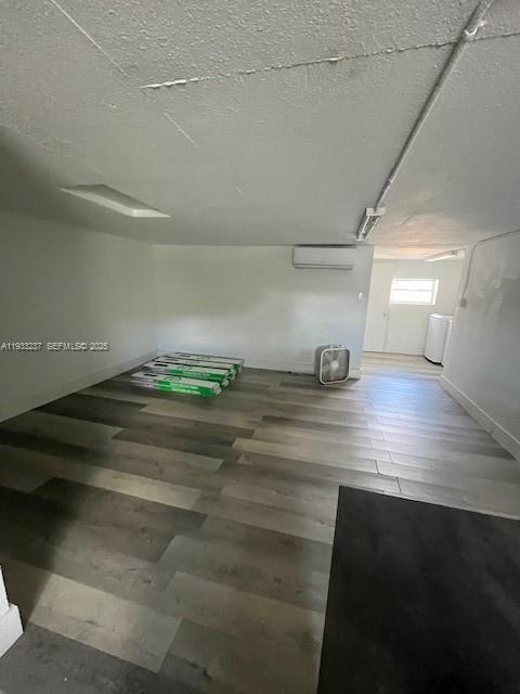 Building Photo - 1007 S 21st Ave