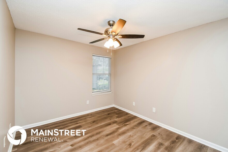 Building Photo - 5918 Wentworth Cir S